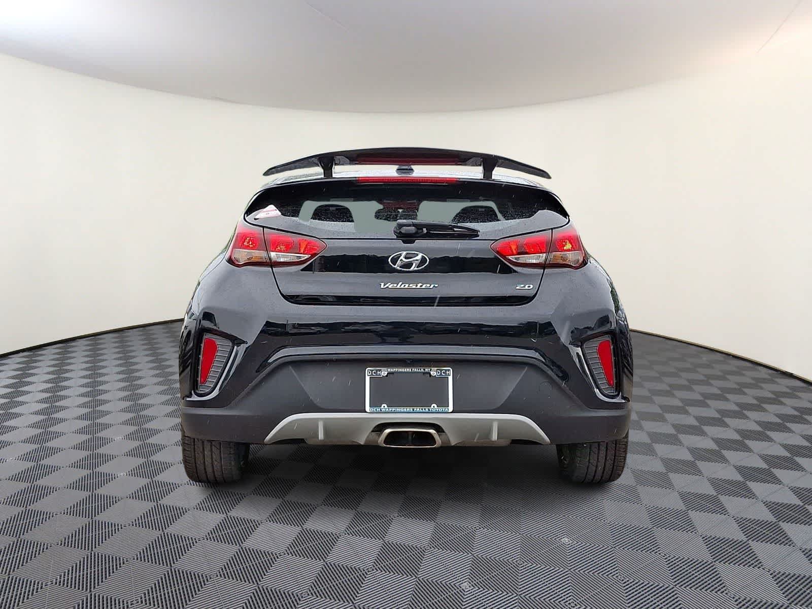Thumbnail: 2019 Hyundai Veloster - 6