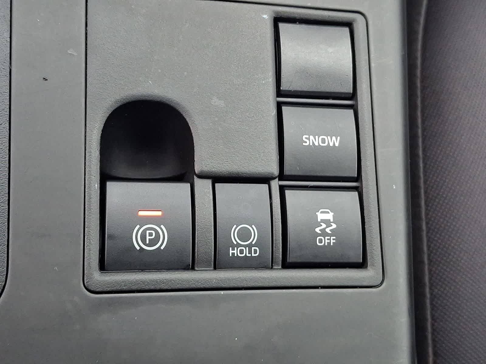 Thumbnail: 2023 Toyota Highlander - 26