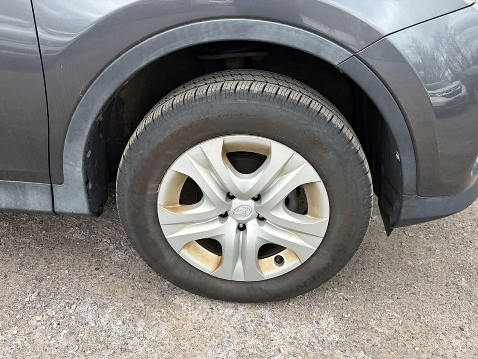 Thumbnail: 2015 Toyota RAV4 - 22