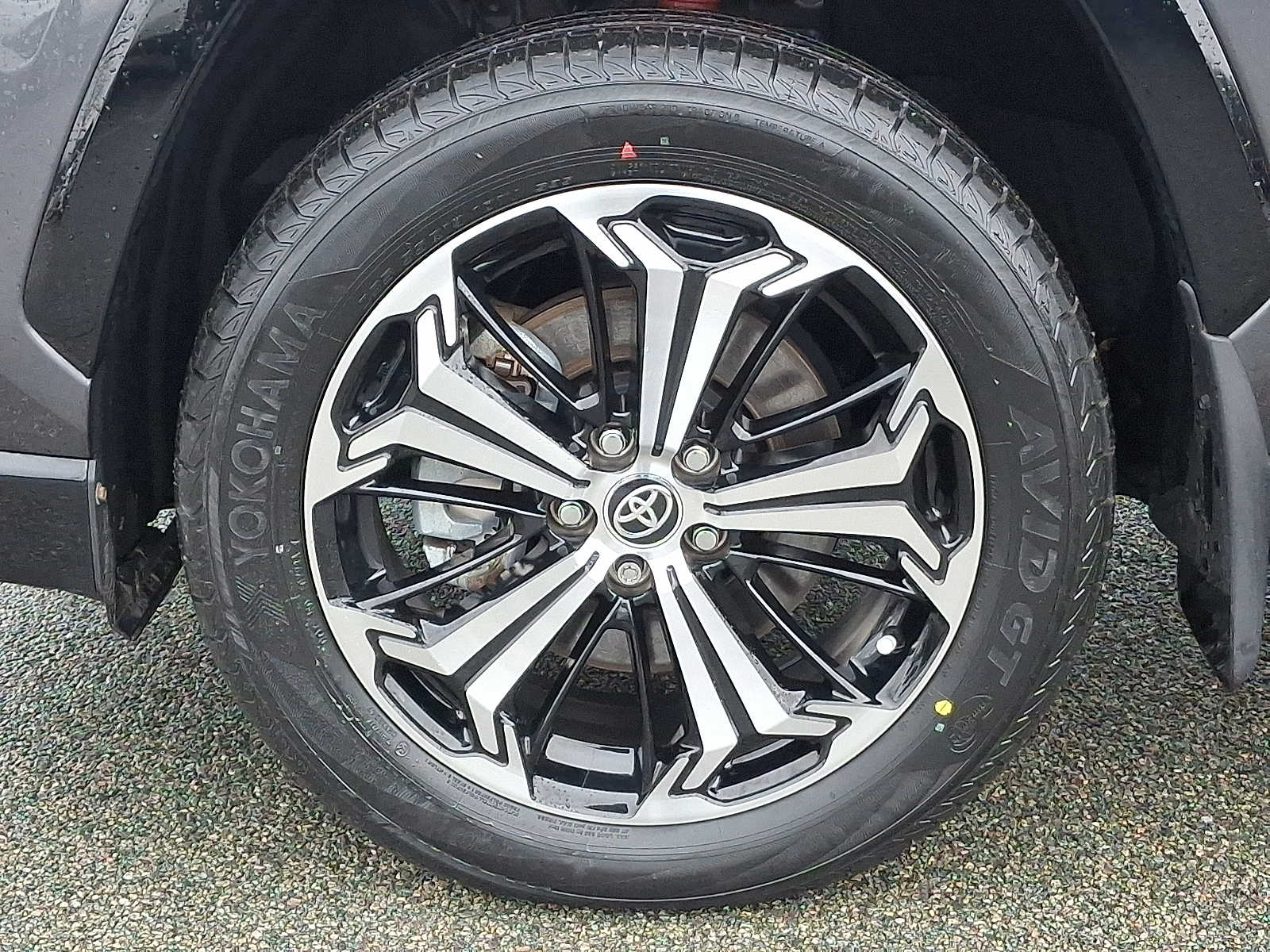 Thumbnail: 2024 Toyota RAV4 - 10