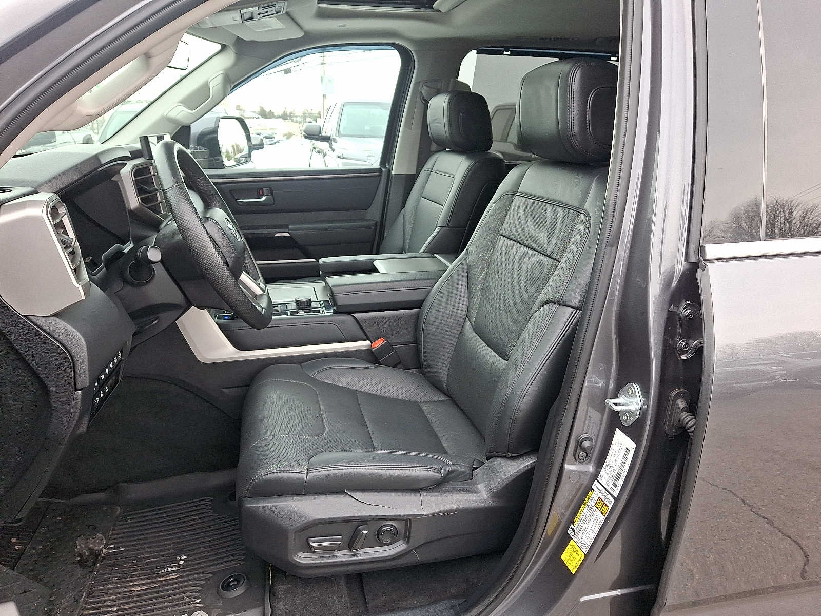 Thumbnail: 2023 Toyota Sequoia - 18