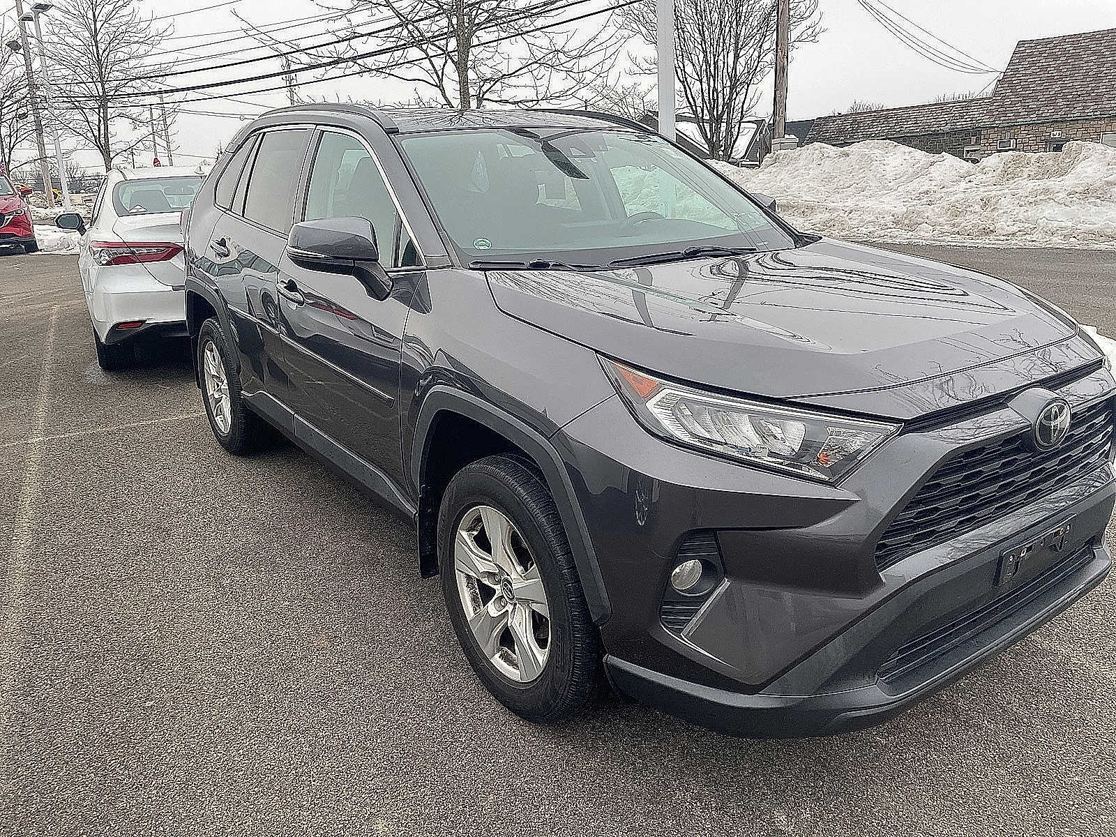 Thumbnail: 2020 Toyota RAV4 - 10