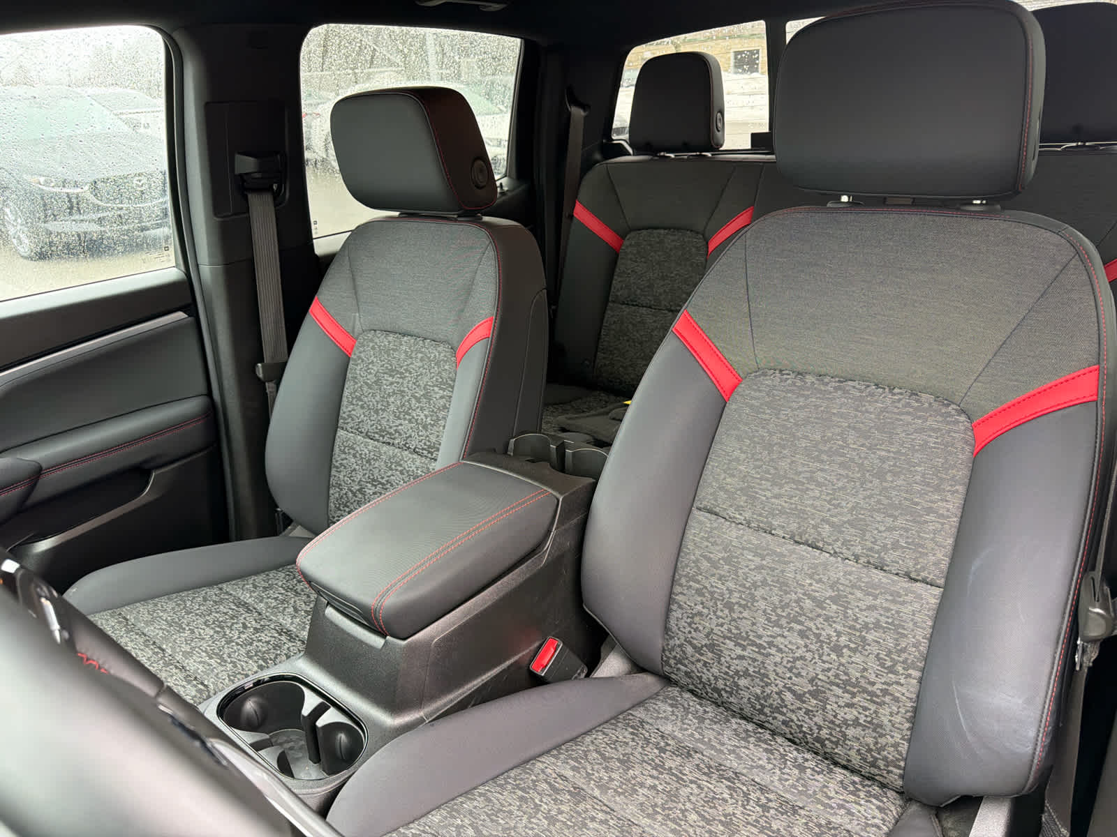 Thumbnail: 2024 Chevrolet Colorado - 25