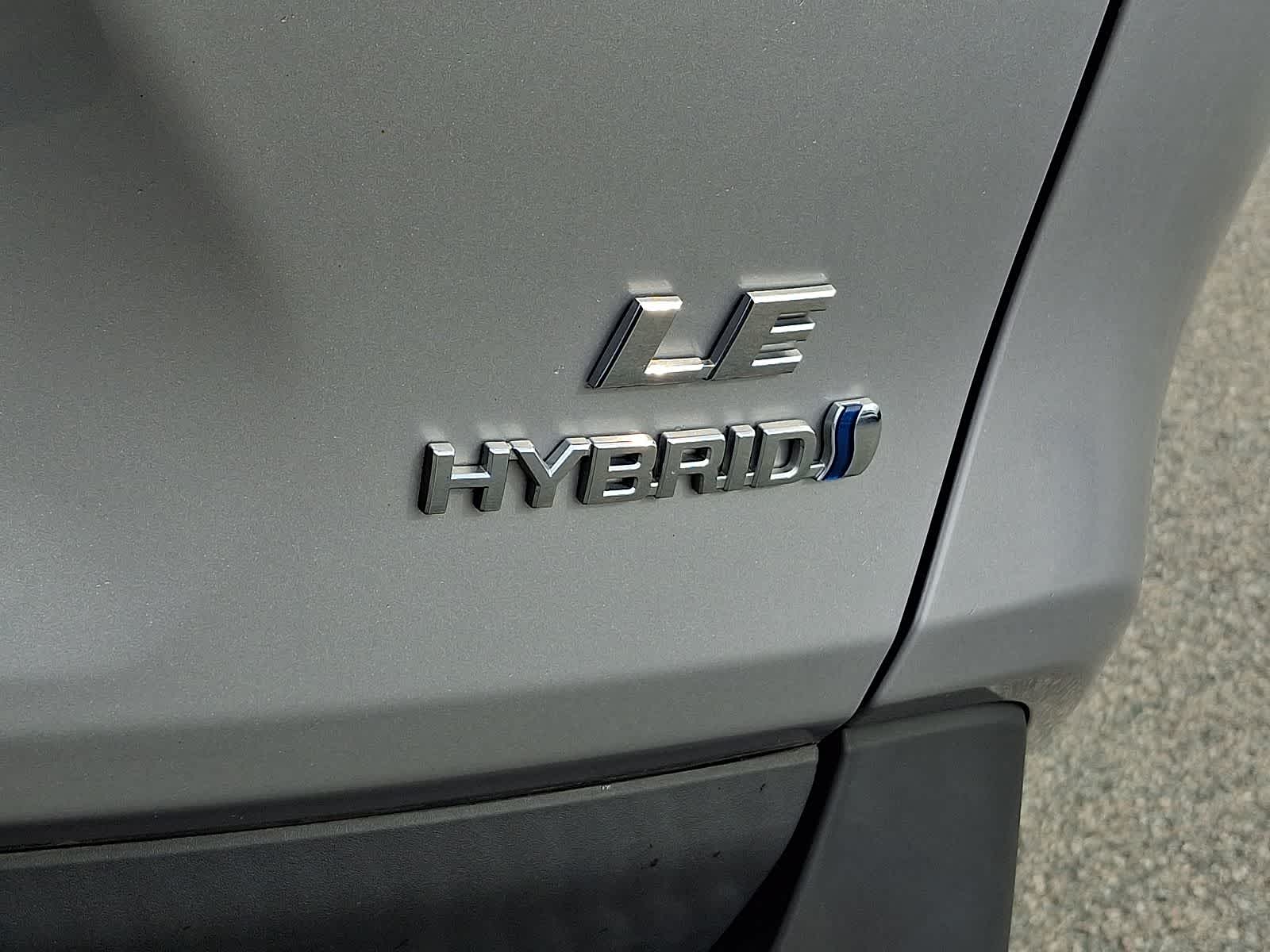 Thumbnail: 2021 Toyota RAV4 - 32