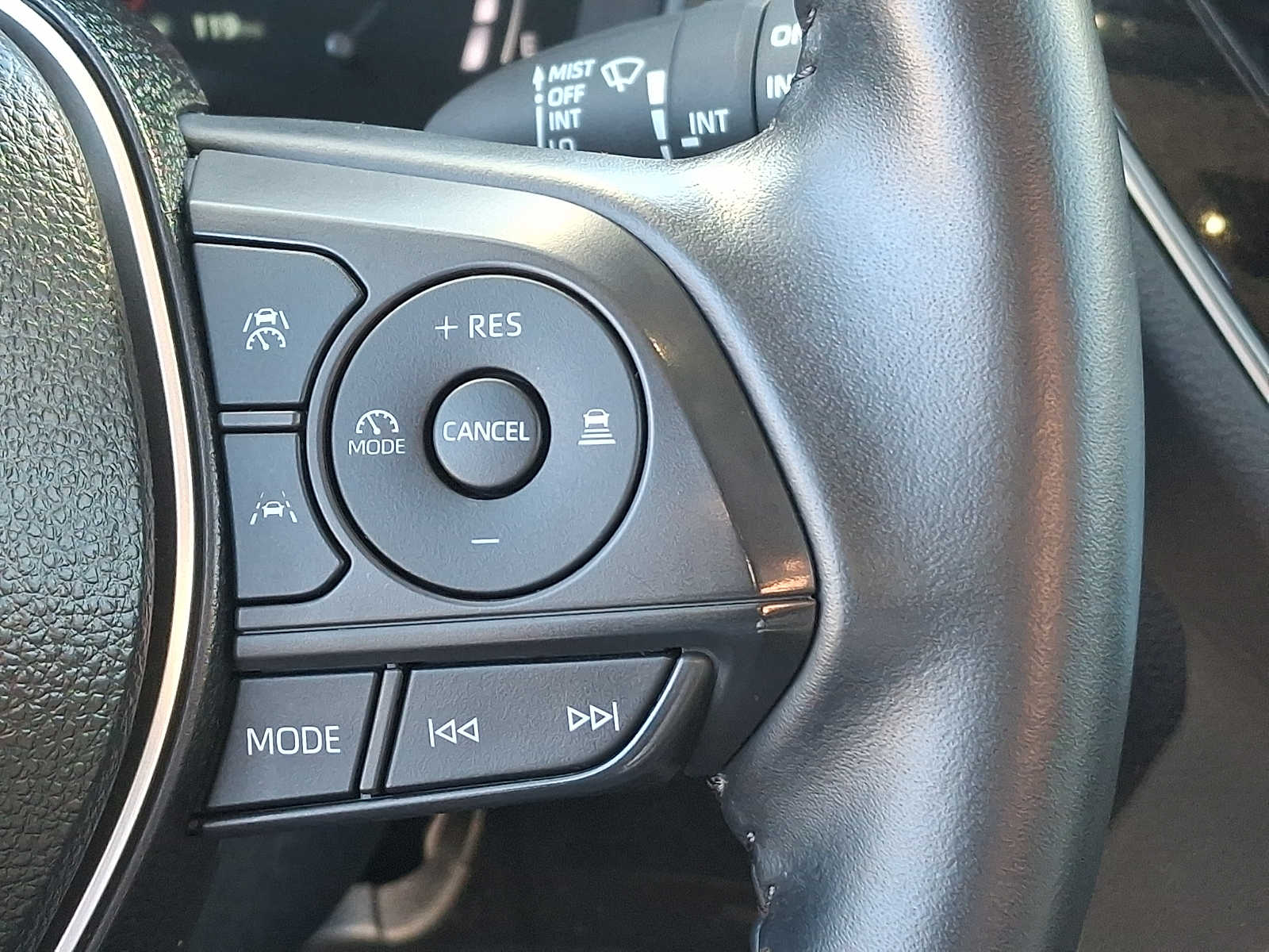 Thumbnail: 2025 Toyota Corolla Cross - 24