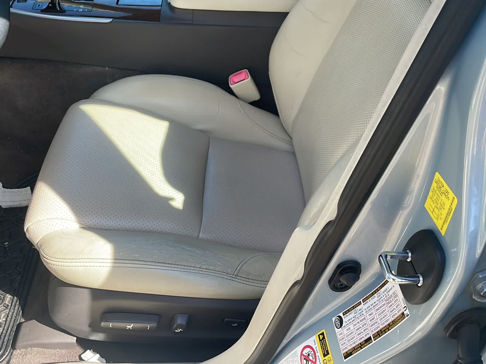 Thumbnail: 2011 Lexus IS - 11