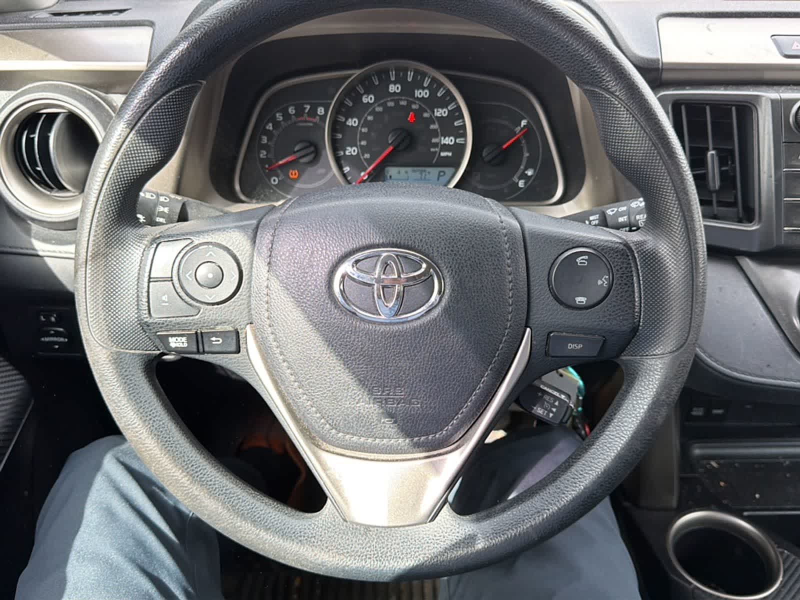 Thumbnail: 2015 Toyota RAV4 - 11