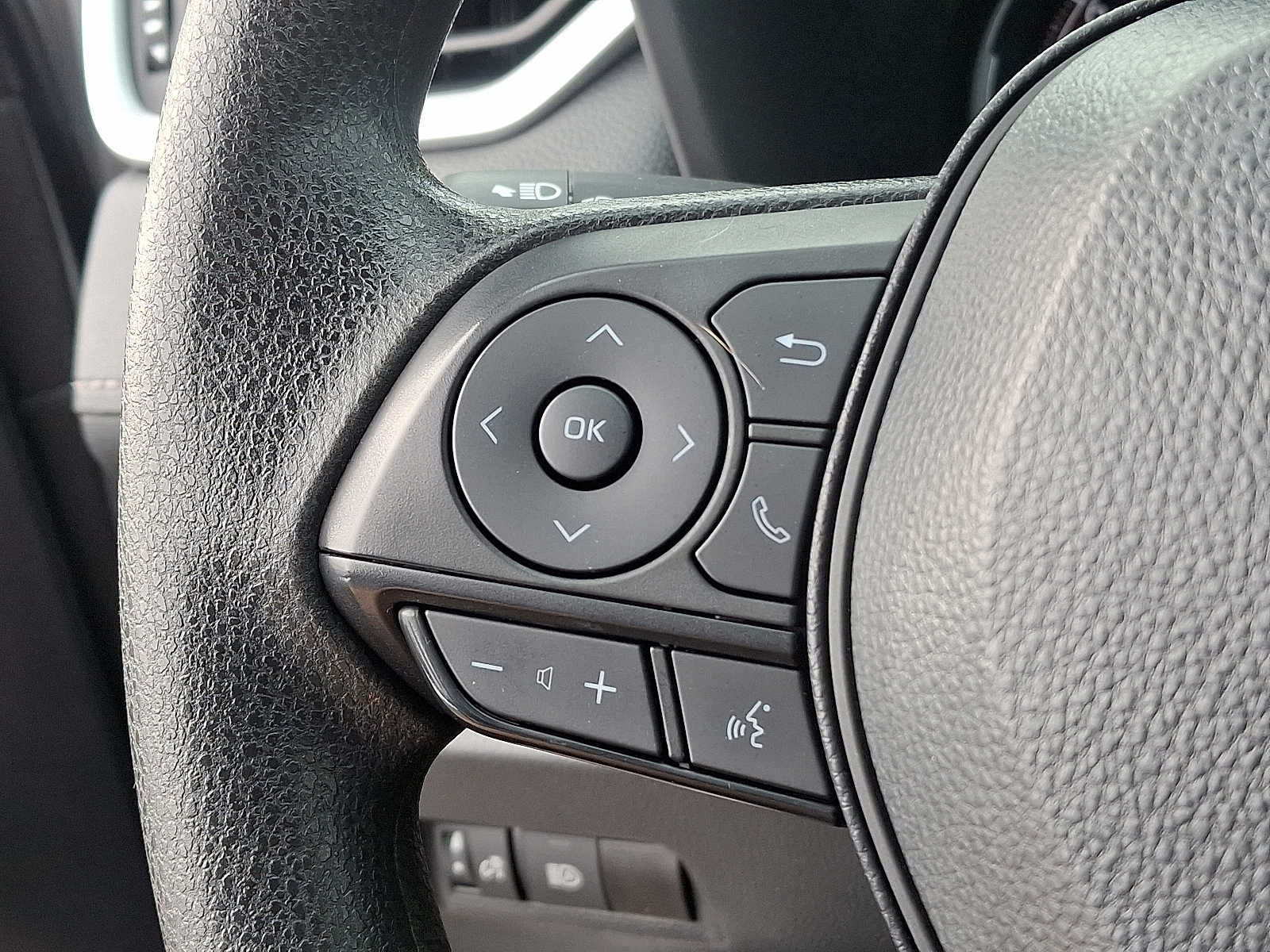 Thumbnail: 2024 Toyota RAV4 - 23