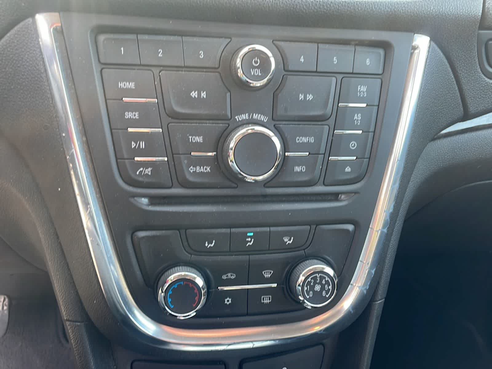 Thumbnail: 2014 Buick Encore - 16