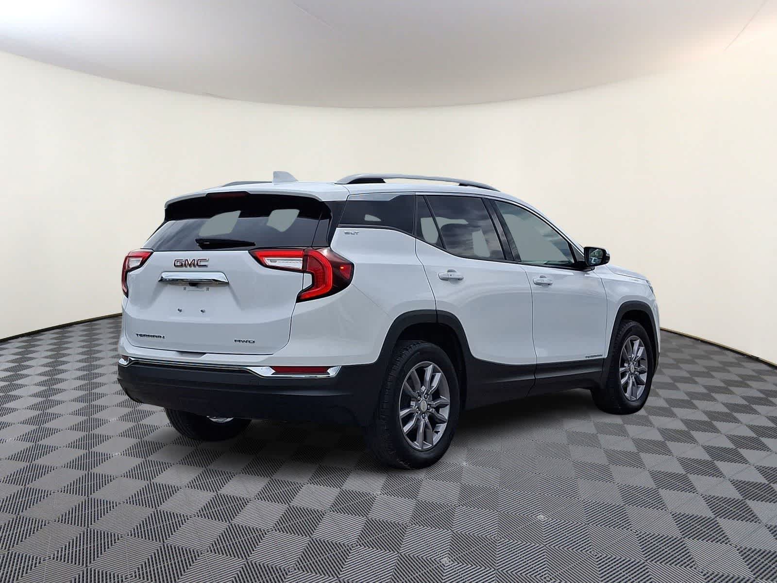 Thumbnail: 2024 GMC Terrain - 5