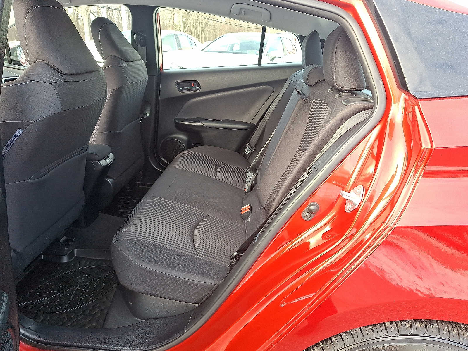 Thumbnail: 2020 Toyota Prius Prime - 13