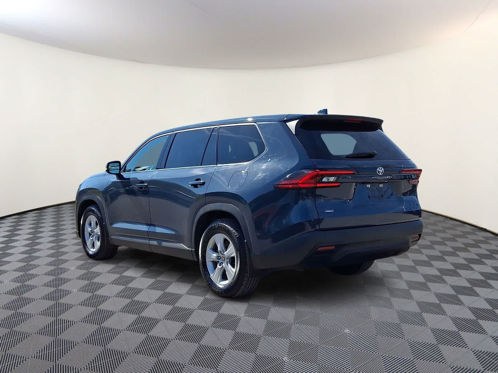 Thumbnail: 2025 Toyota Grand Highlander - 9