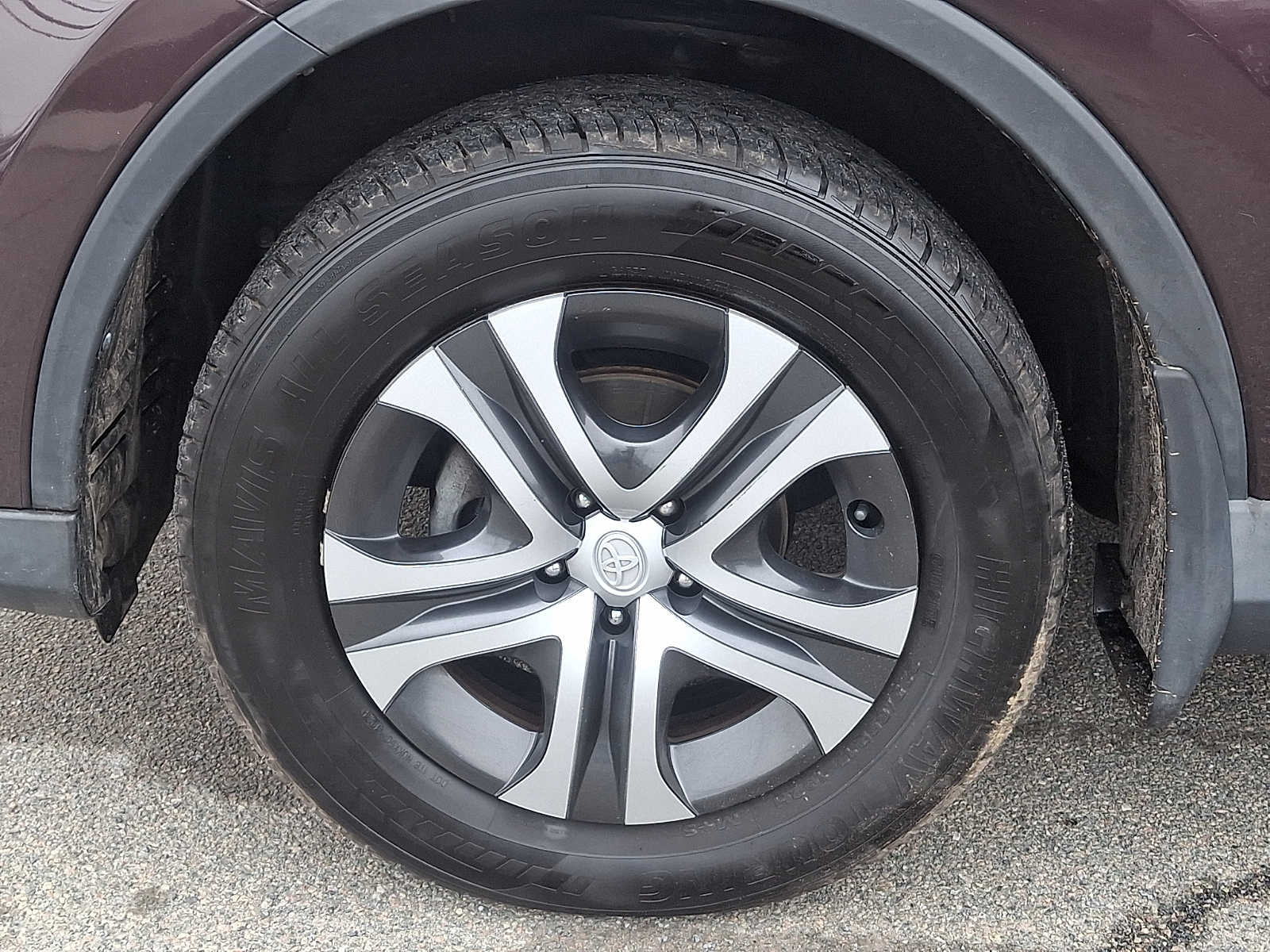 Thumbnail: 2017 Toyota RAV4 - 10