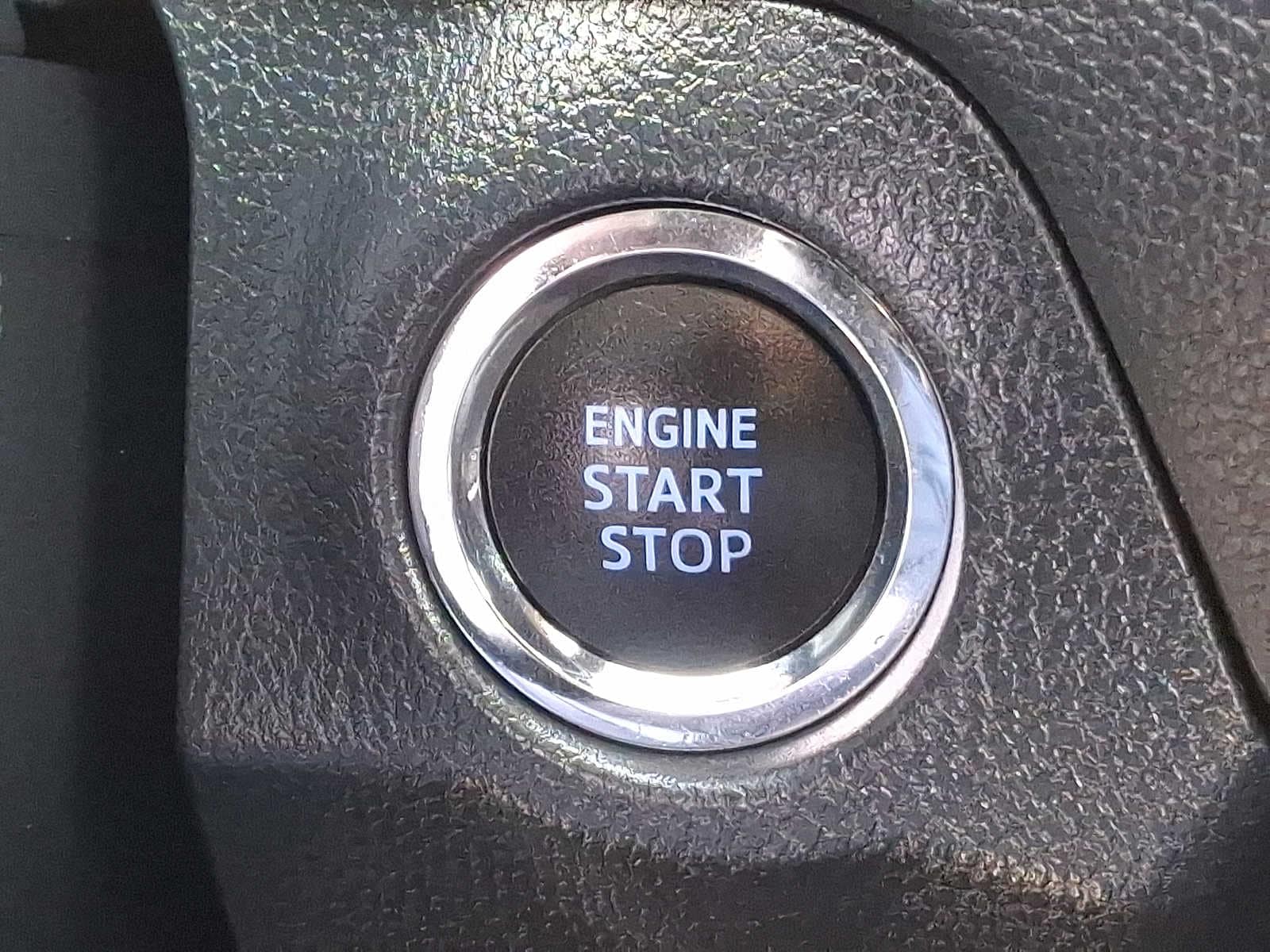 Thumbnail: 2020 Toyota RAV4 - 25