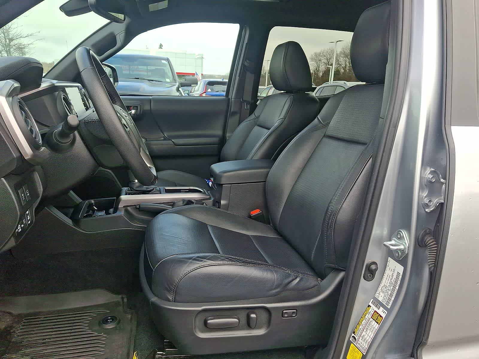 Thumbnail: 2023 Toyota Tacoma - 16