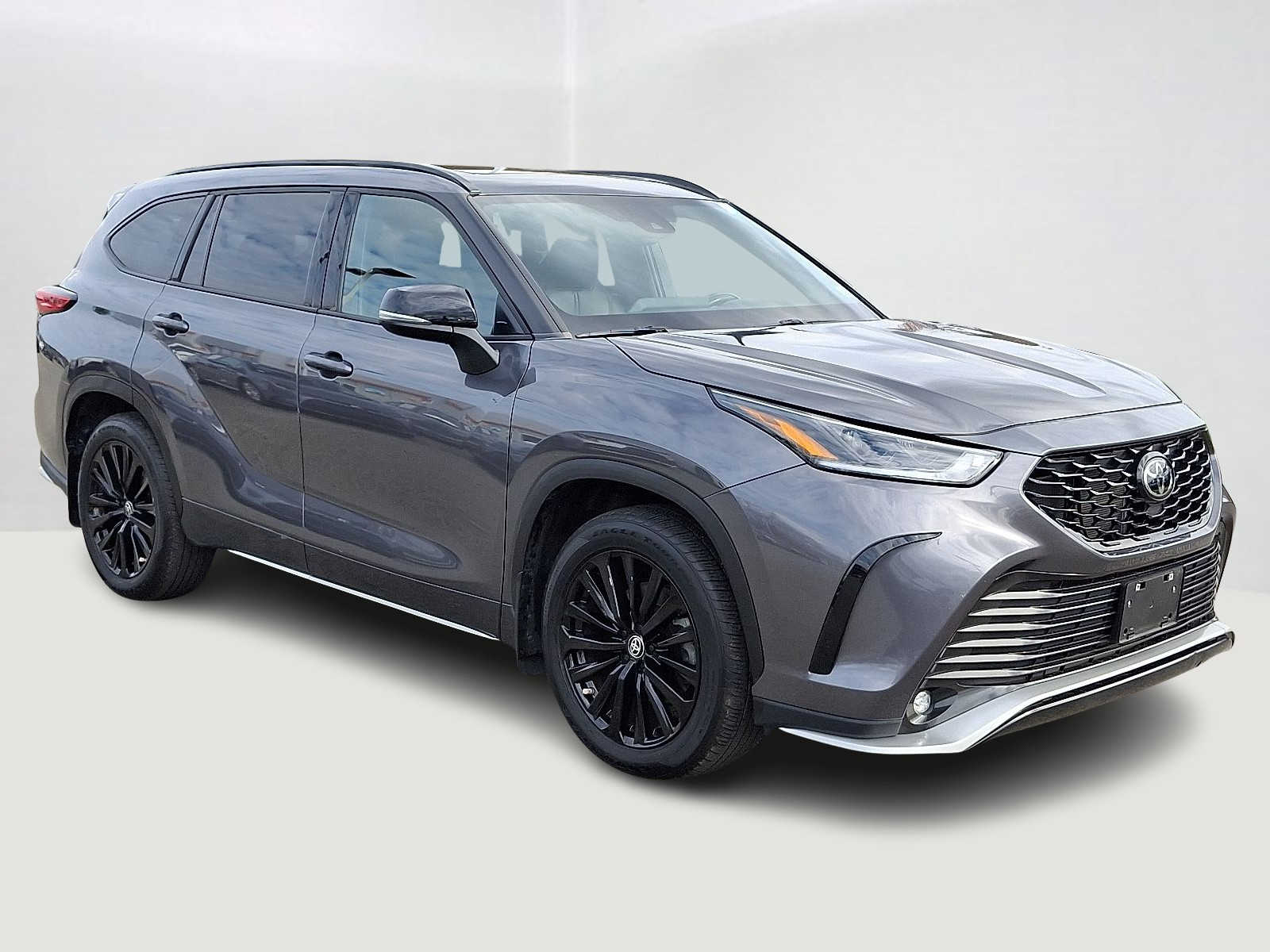Thumbnail: 2023 Toyota Highlander - 5