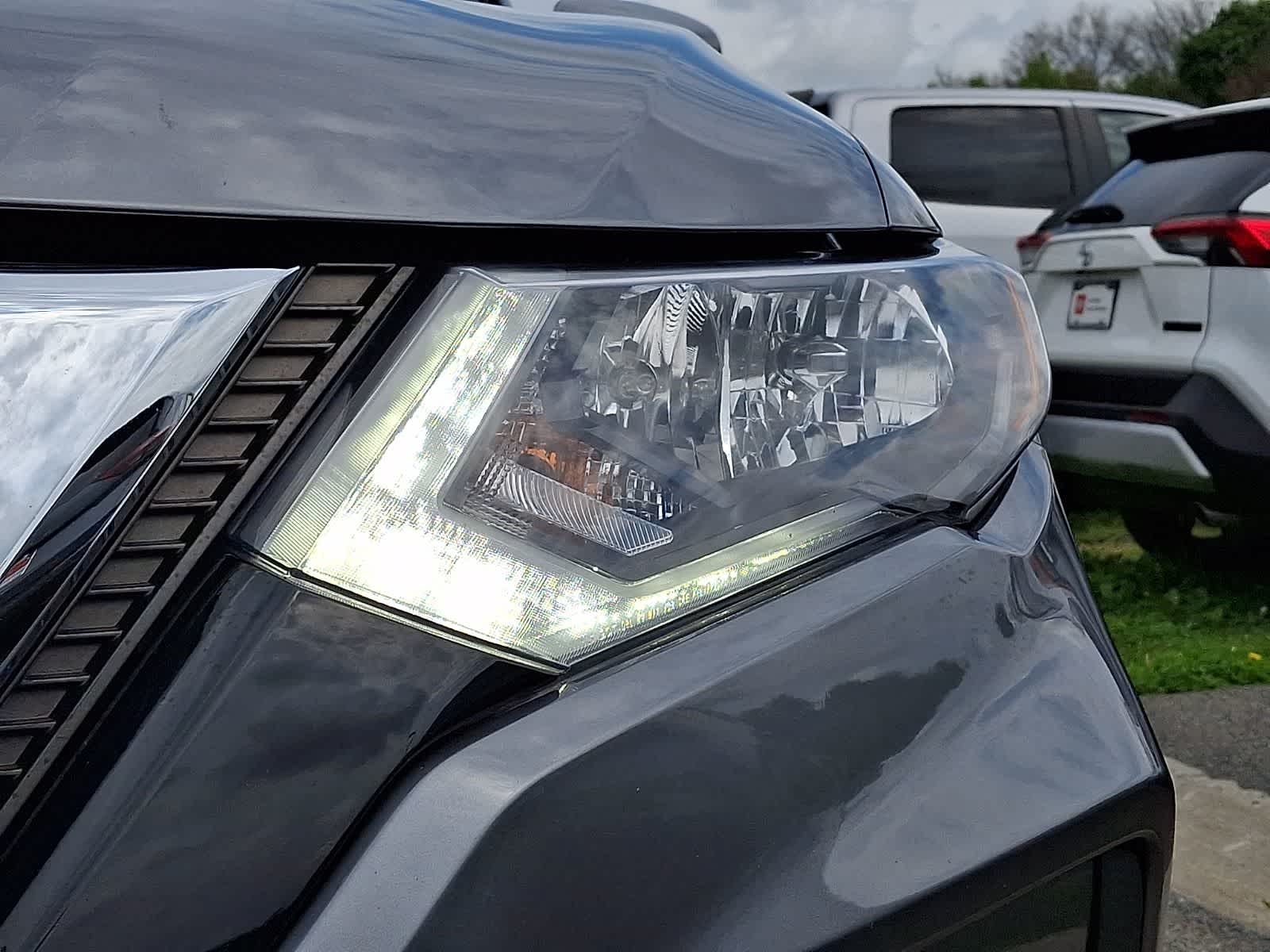 Thumbnail: 2018 Nissan Rogue - 10