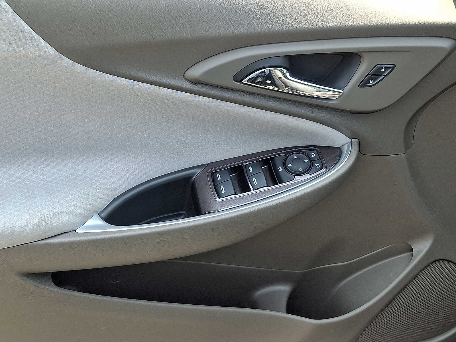 2022 Chevrolet Malibu LT 13