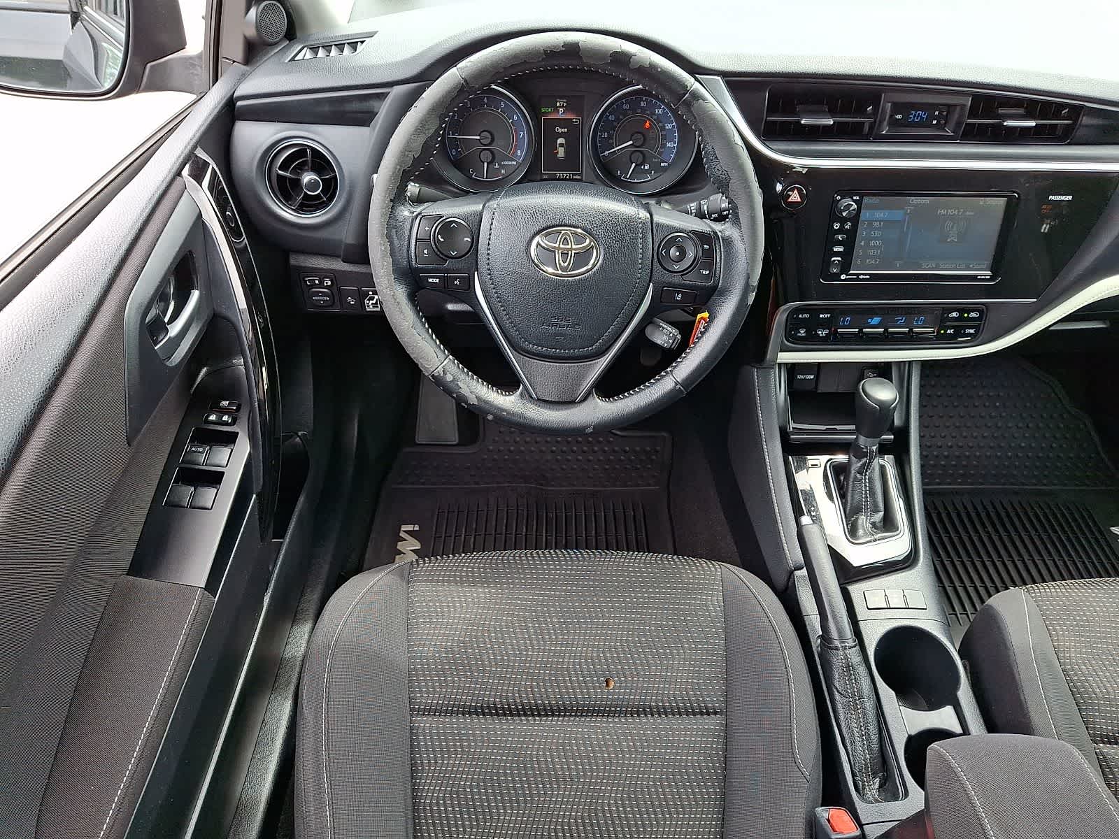 Thumbnail: 2017 Toyota Corolla iM - 14