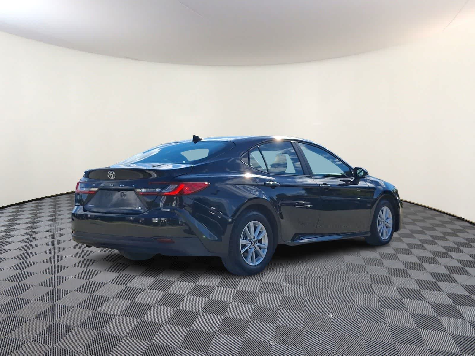 Thumbnail: 2025 Toyota Camry - 6