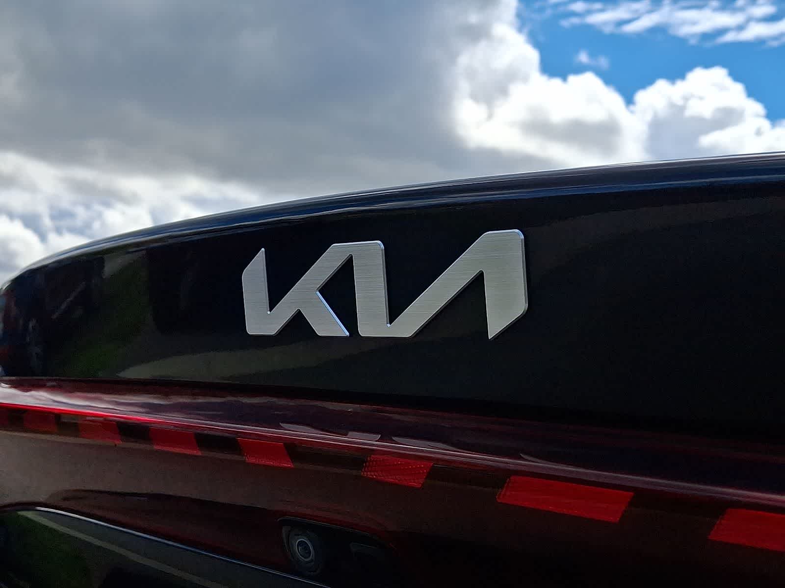 Thumbnail: 2022 Kia K5 - 30