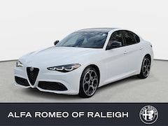 2025 Alfa Romeo Giulia AWD Sedan