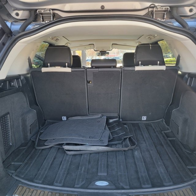 2021 Land Rover Discovery Sport S R-Dynamic photo 2