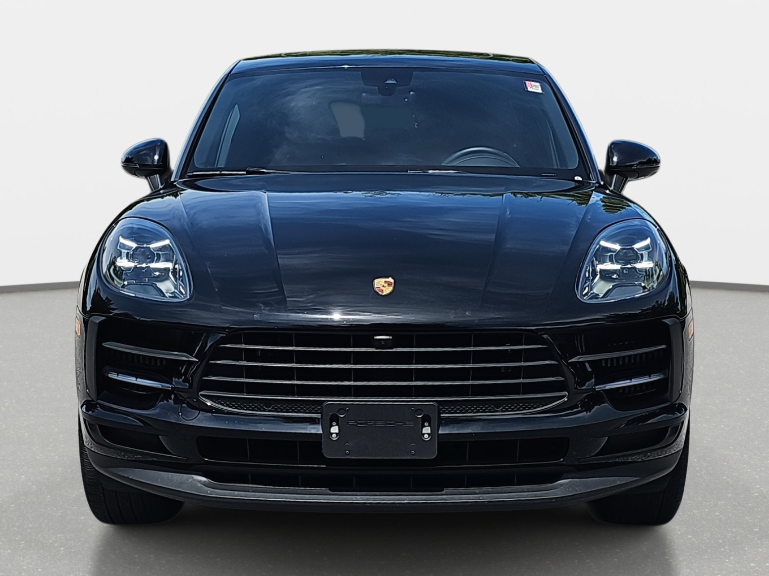 2021 Porsche Macan S photo 2