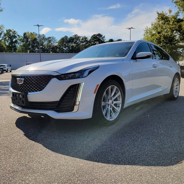2022 Cadillac CT5 Luxury photo 2