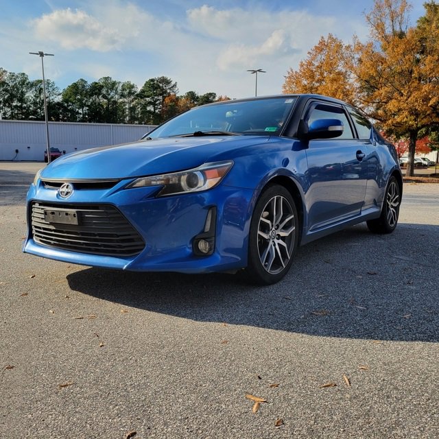 2015 Scion tC Base photo 2