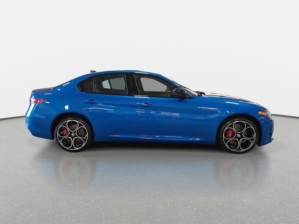 New 2025 Alfa Romeo Giulia AWD Sedan