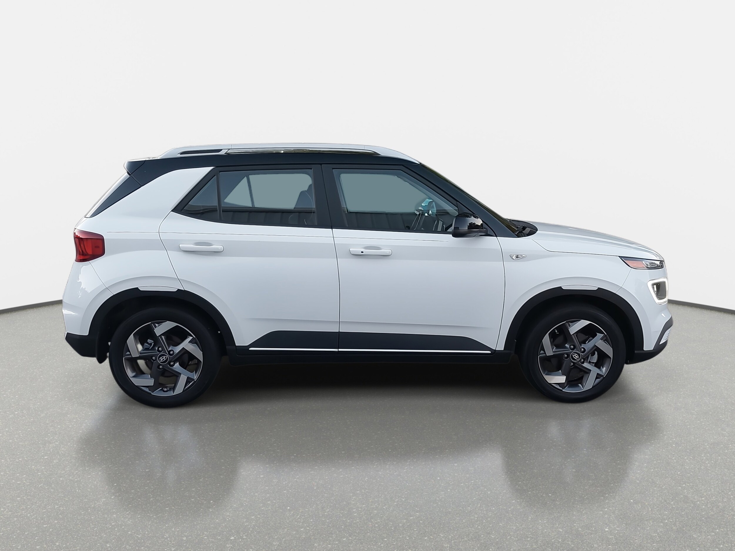 2022 Hyundai Venue SEL Limited photo 4