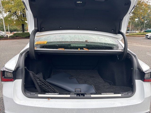 2022 Lexus IS 350 F SPORT photo 4