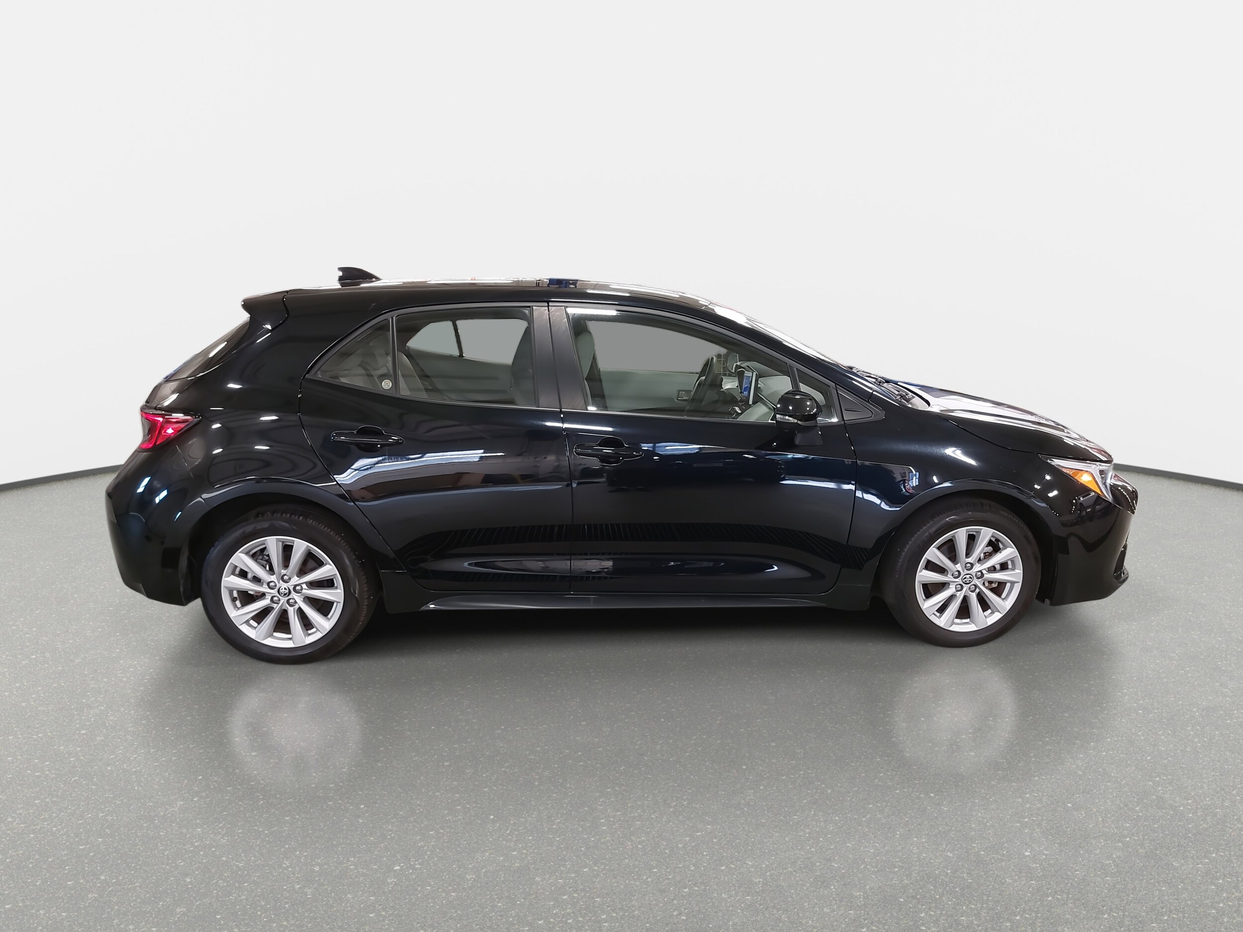 2024 Toyota Corolla SE photo 4