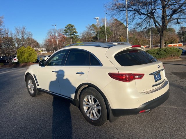 2017 Infiniti QX70 photo 3