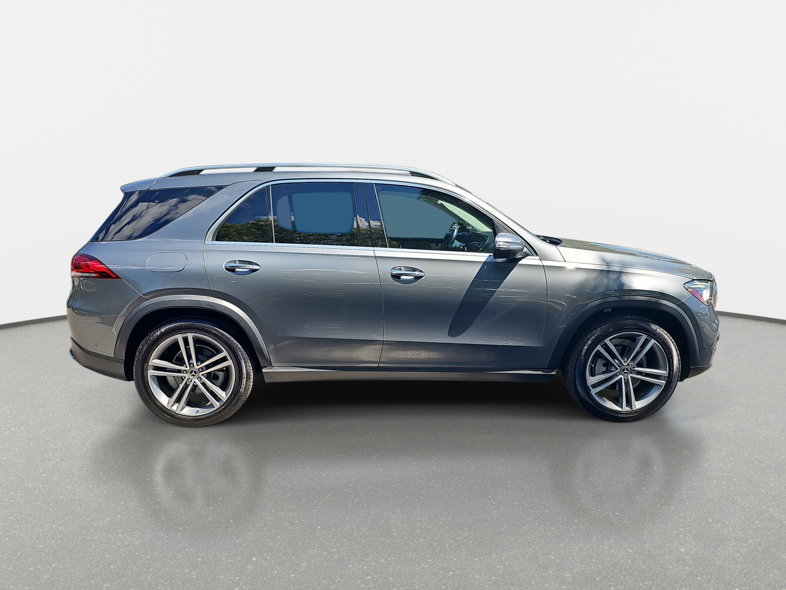 2022 Mercedes Benz GLE 350 4MATIC photo 4