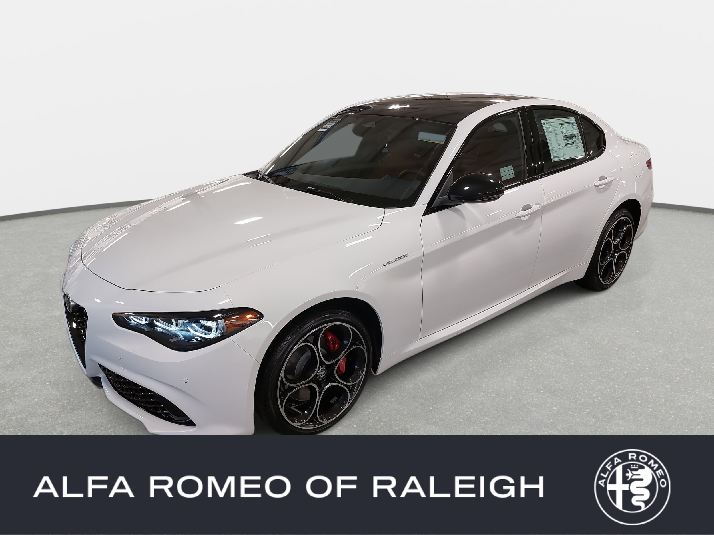 2025 Alfa Romeo Giulia Base's photo