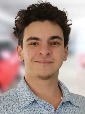 Staff member Max Halbrecht from ID_9df0cebbc5b6