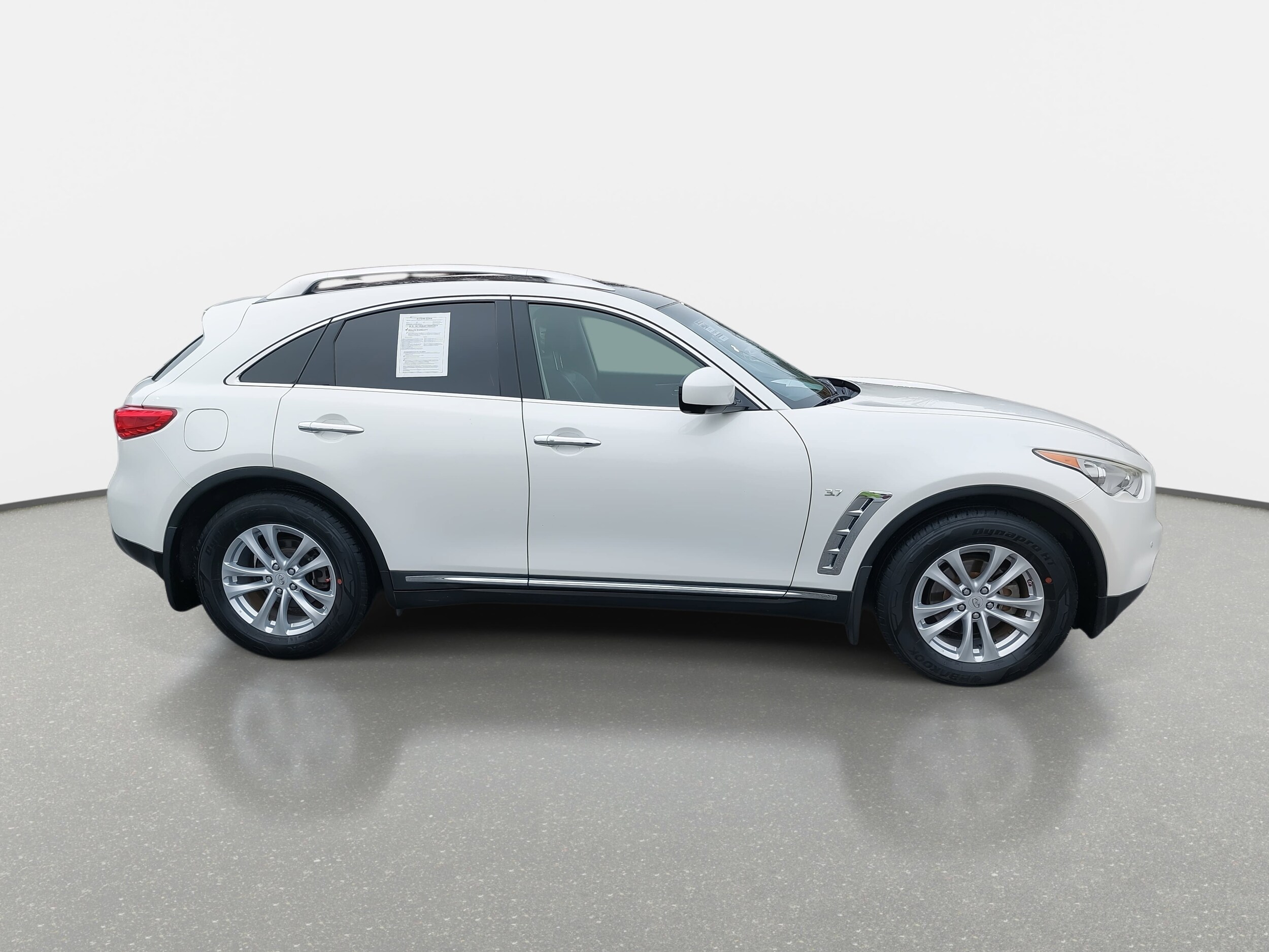 2017 Infiniti QX70 Base photo 3