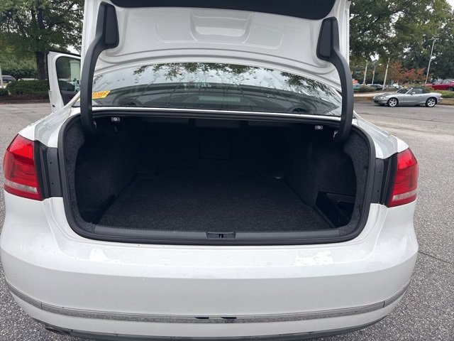 2013 Volkswagen Passat TDI SEL Premium photo 3