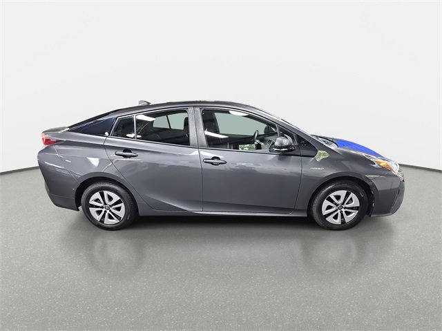 2018 Toyota Prius Two photo 4