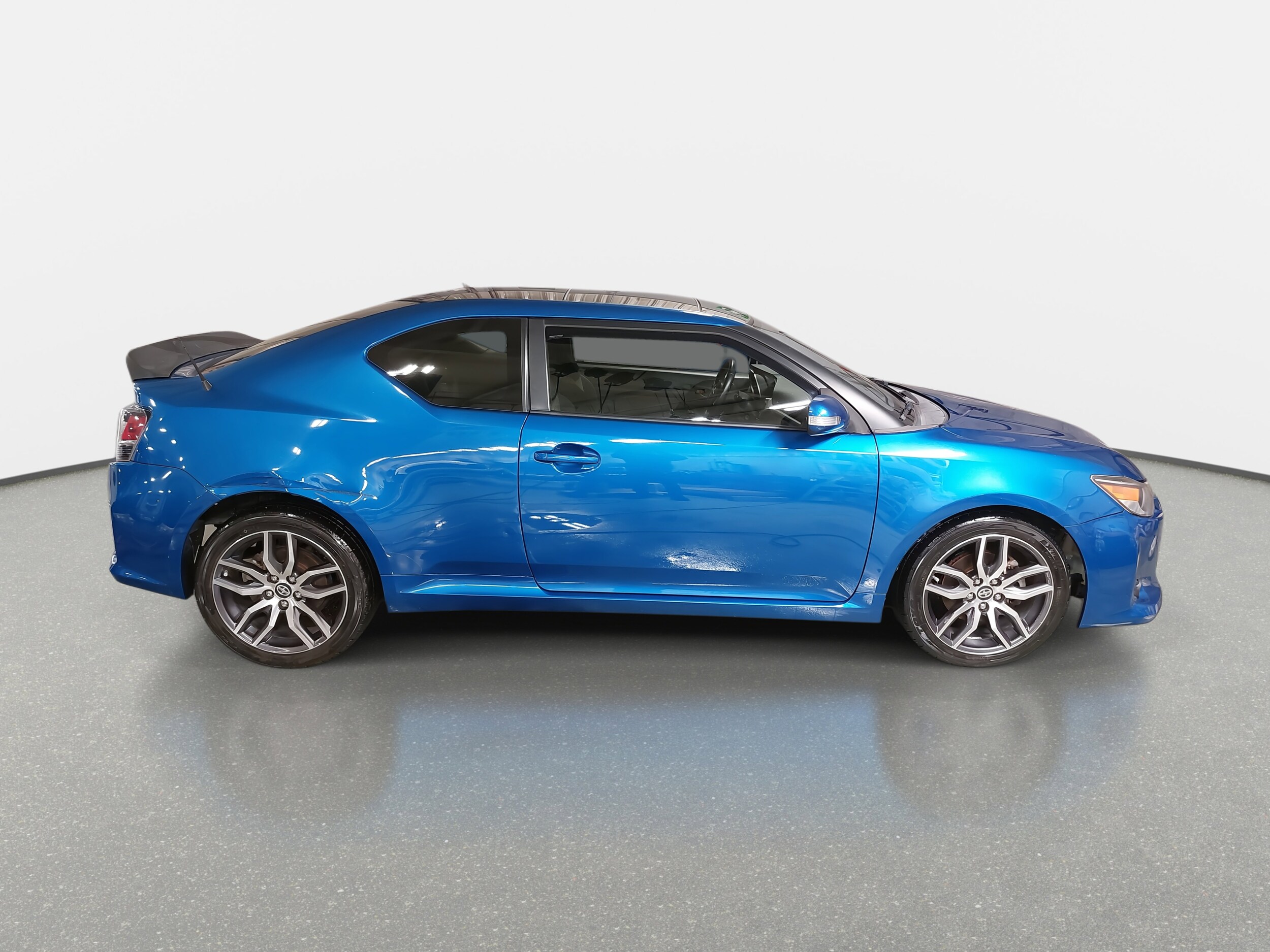 2015 Scion tC Base photo 4