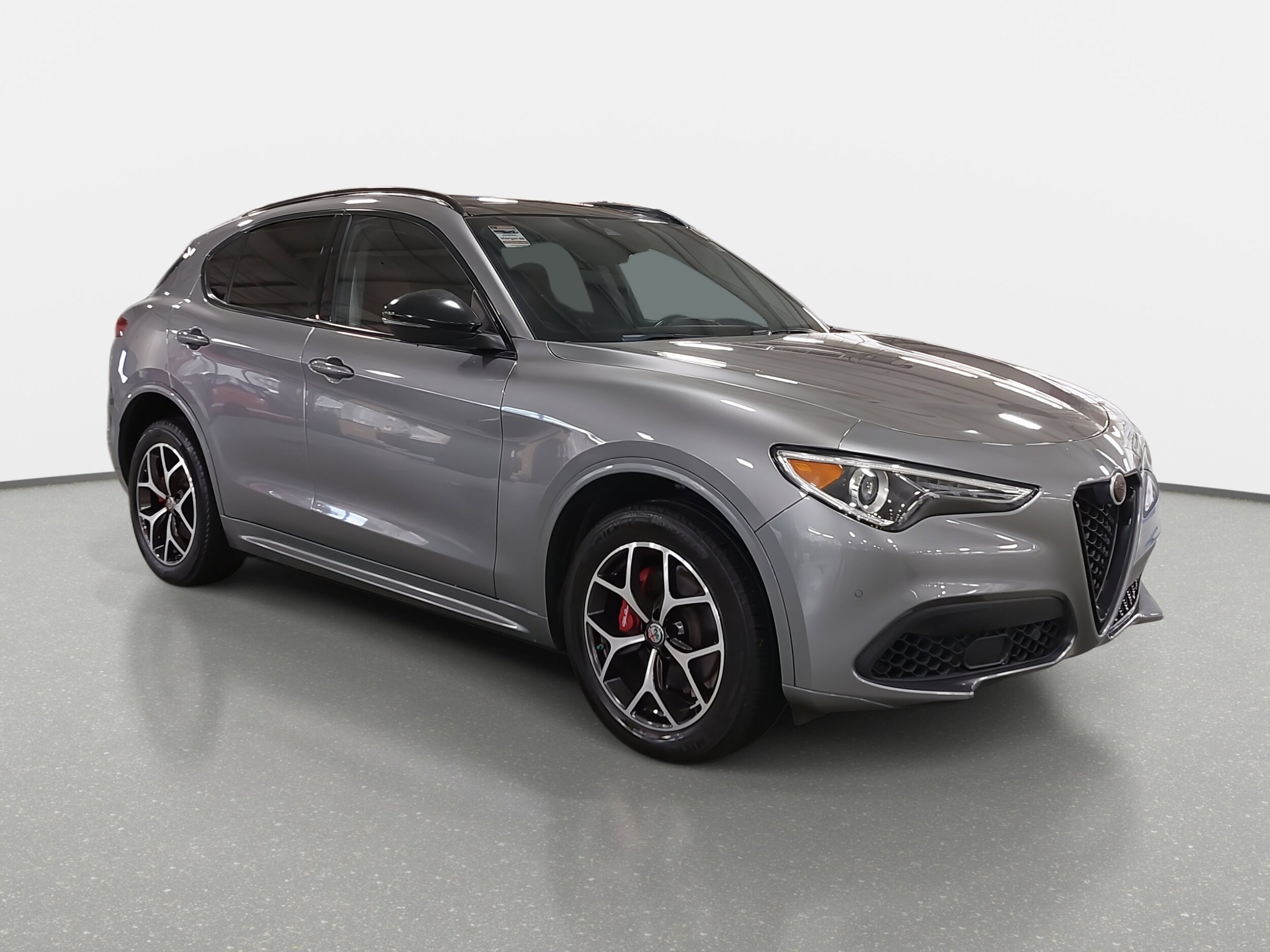 2021 Alfa Romeo Stelvio Ti photo 3
