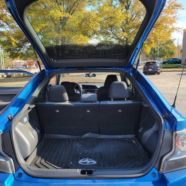 2015 Scion tC Base photo 4