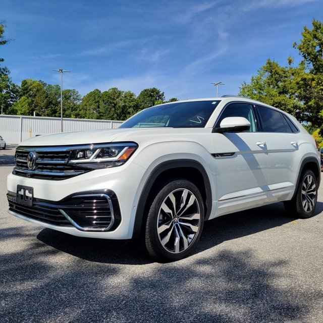 2023 Volkswagen Atlas Cross Sport V6 SEL Premium R-Line photo 2