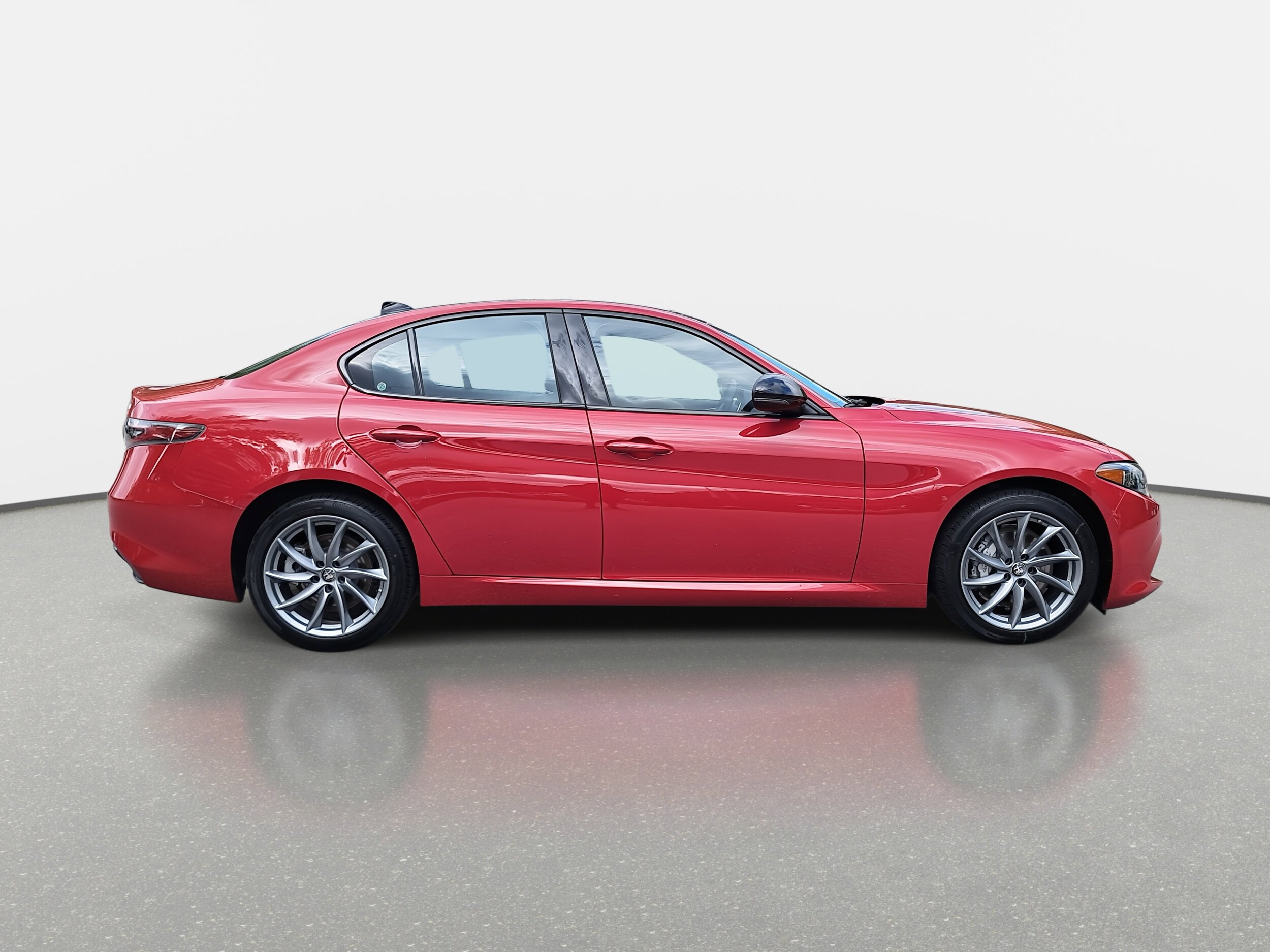 2025 Alfa Romeo Giulia SPRINT photo 4