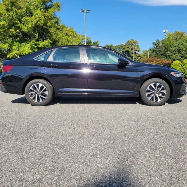 2024 Volkswagen Jetta 1.5T S photo 3