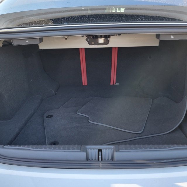 2019 Alfa Romeo Giulia Sport photo 3