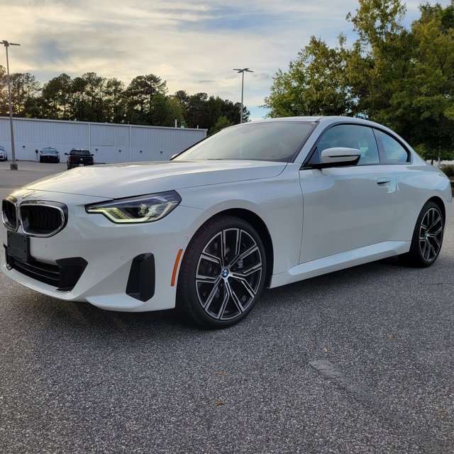 2023 Bmw 230i xDrive Coupe photo 2
