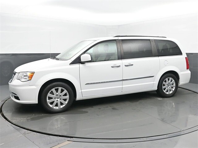 Used 2016 Chrysler Town & Country Touring with VIN 2C4RC1BG9GR254059 for sale in Kokomo, IN